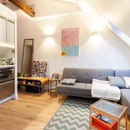 Design Studio With Mezzanine In Montmartre