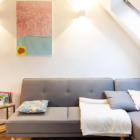 Design Studio With Mezzanine In Montmartre Apartment